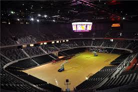 职业发展受 职业发展受